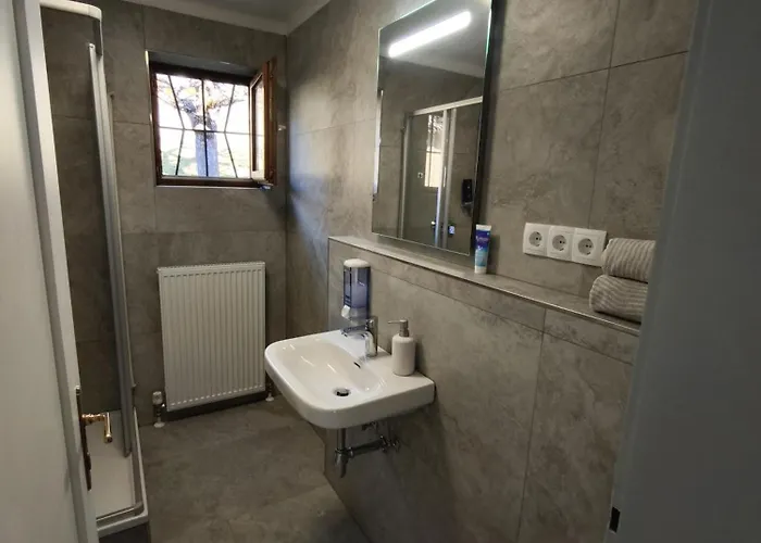 Quaint In Modern Flat Проживание в семье *