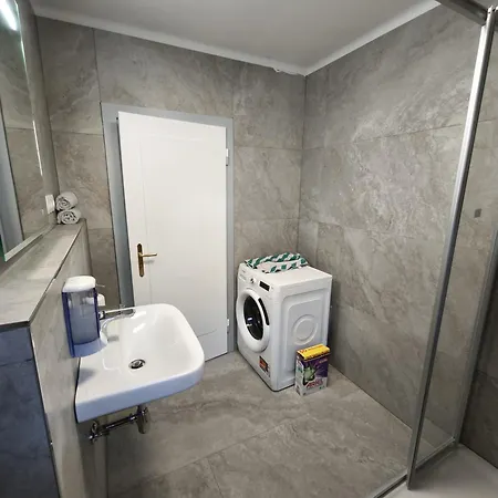 Homestay Quaint In Modern Flat *